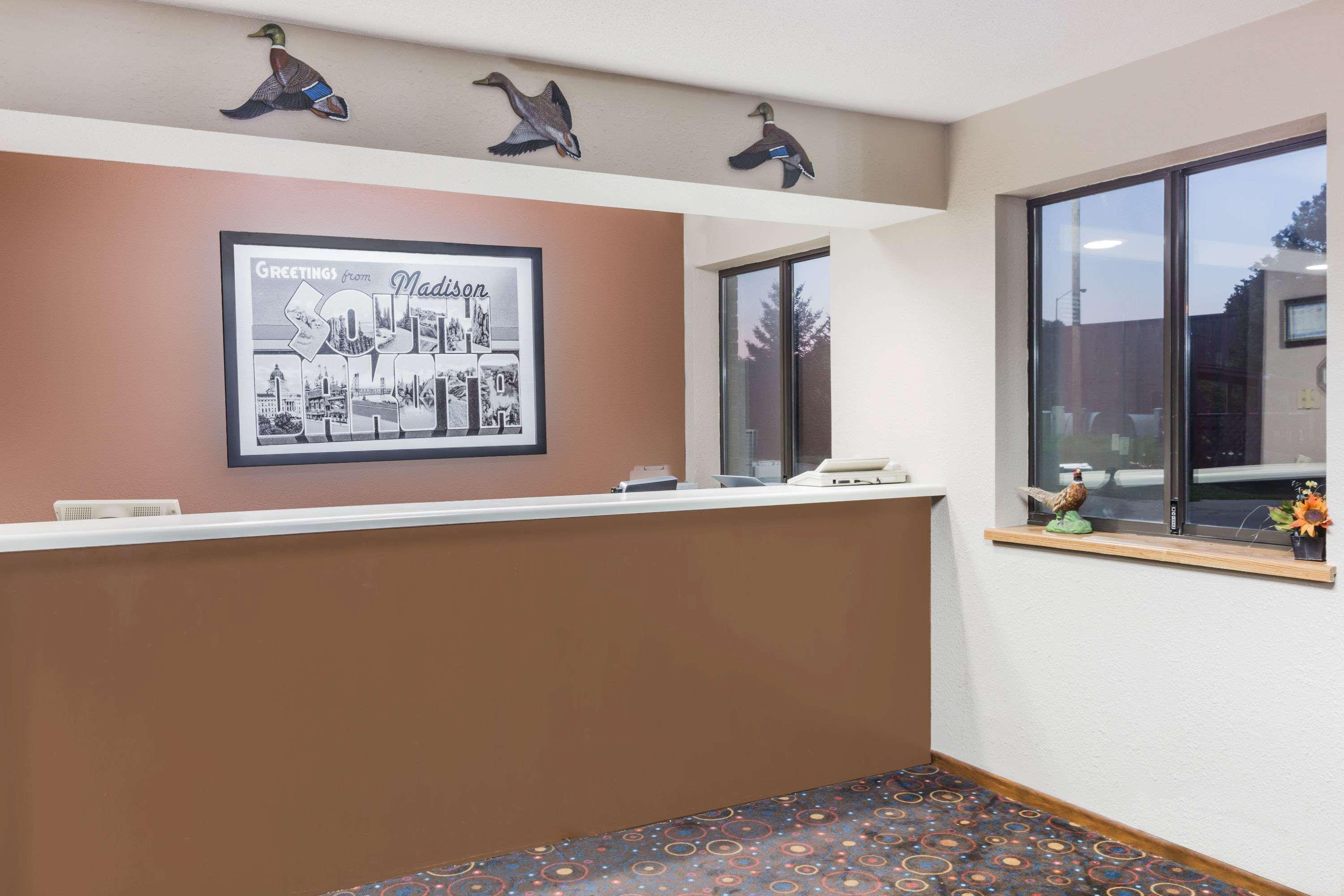 Super 8 By Wyndham Madison Exterior foto